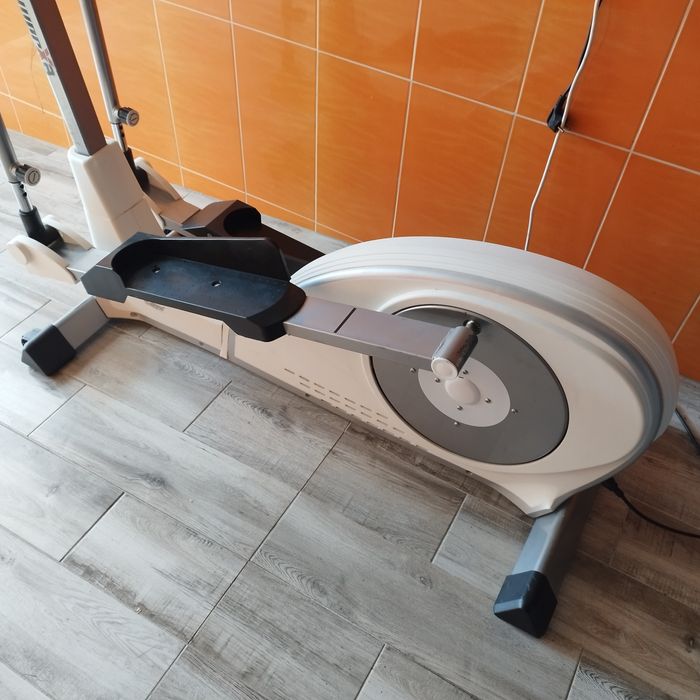 Orbitrek Crane Power X A – solidny sprzęt do treningu w domu