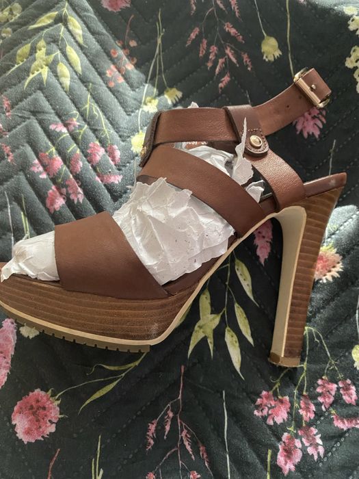 Шкіряні босоніжки бренд Respect