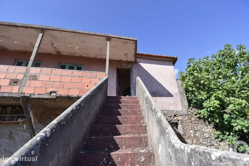 Casa de aldeia T4 em São Miguel, Santa Eufémia e Rabaçal de 140,00 m2