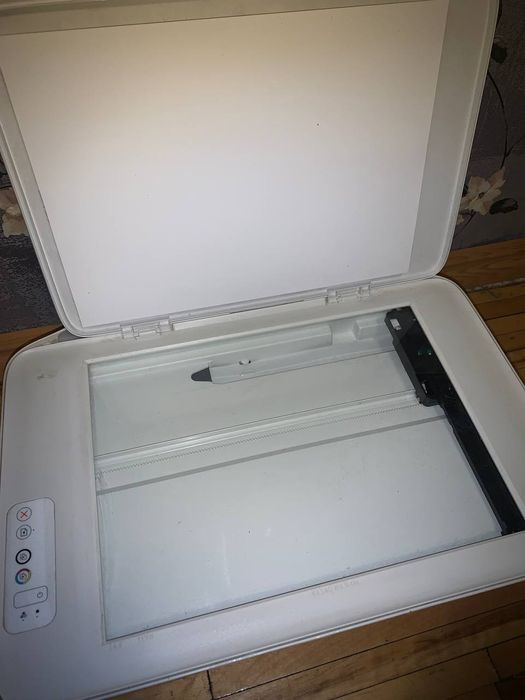 Цветной принтер HP DeskJet 2130