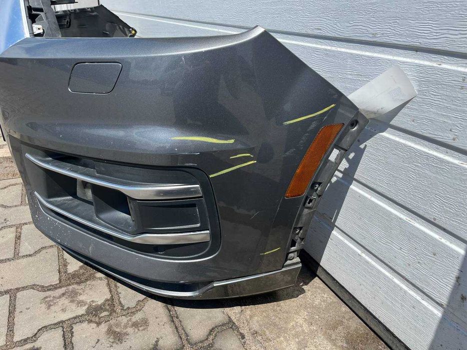 Audi Q7 4M бампер