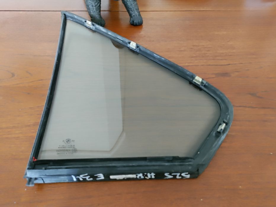 Vidro lateral direito drt BMW E34