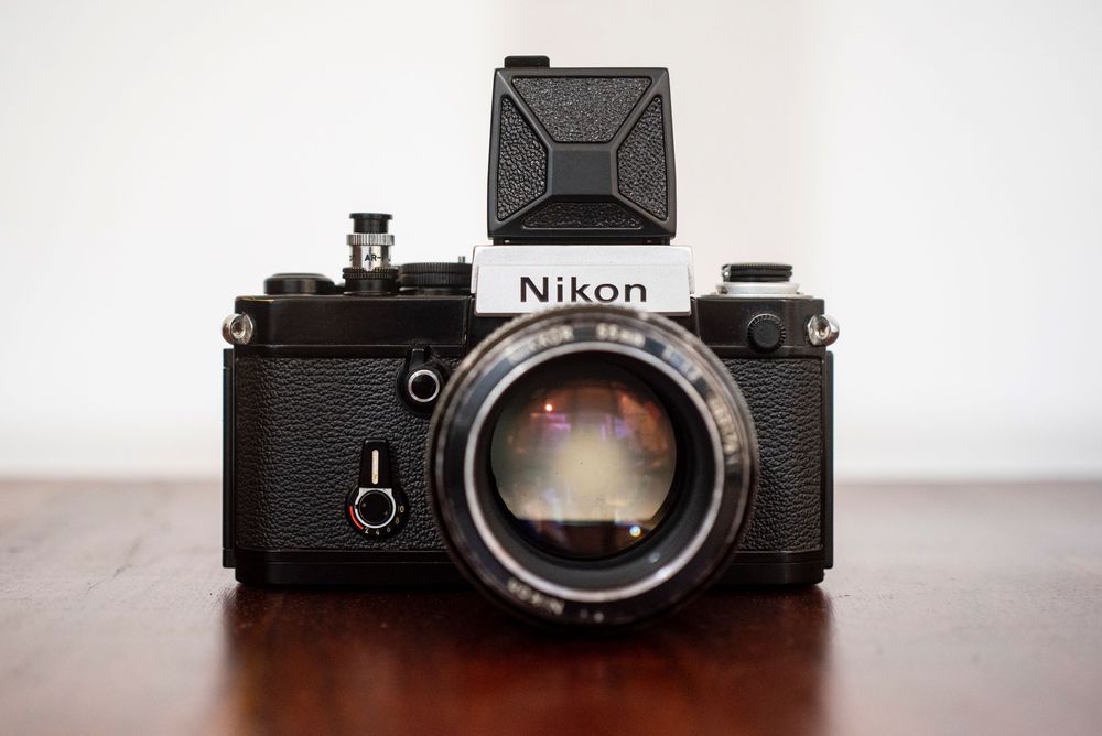 Nikon F2, Estado de colecção + Nikon CH-1, DW-1, DP-1, AR-1