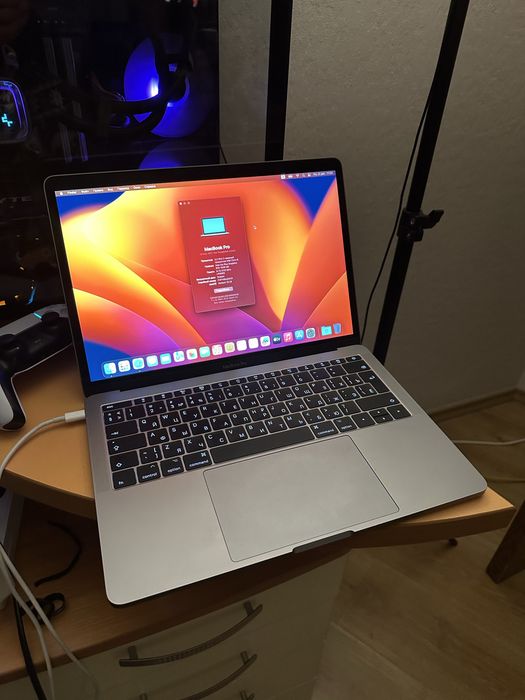 Macbook Pro 2017 i5 13 дюймів