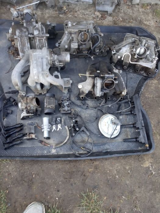 Колектор Opel Vectra B Omega B 1,6 1.8 2.0 2.2 випускний,впускний