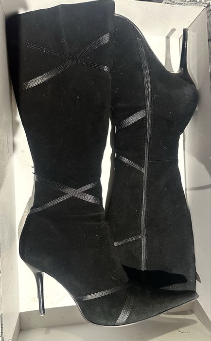 Сапоги на каблуке р39