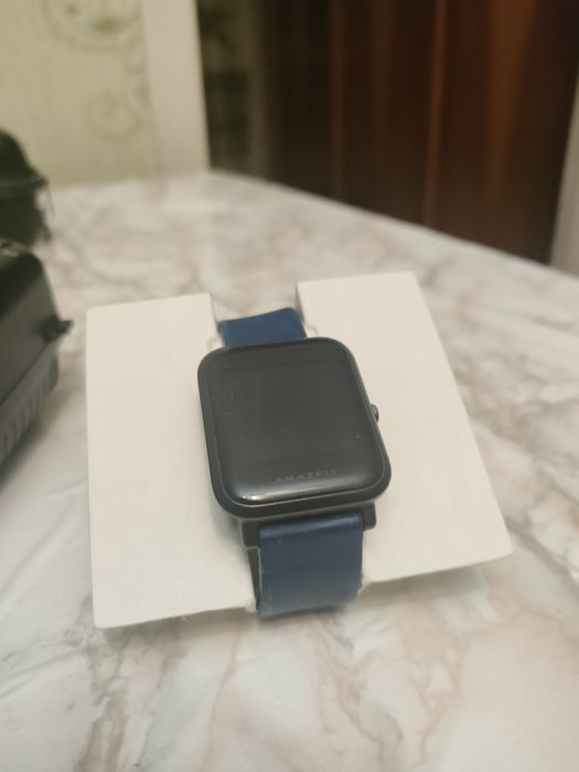 Трекер Amazfit bip