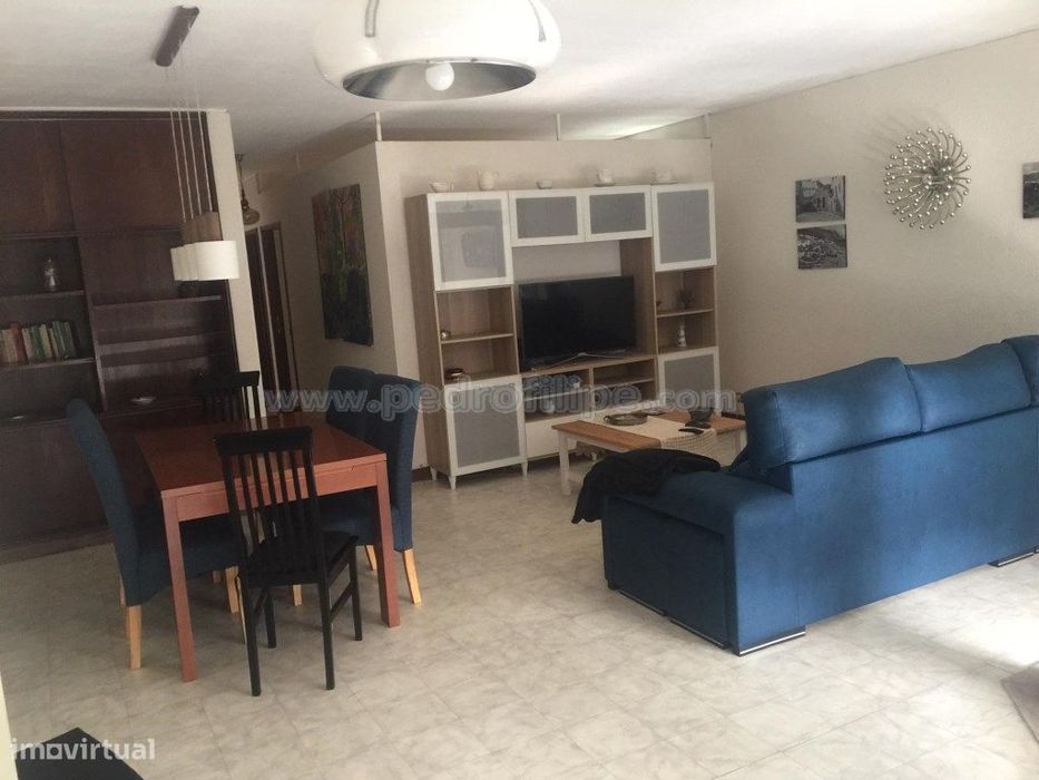Apartamento T2 no centro de Sesimbra — Santiago (Sesimbra), Setúbal