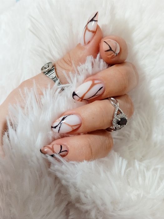 Манікюр локація Пасічна