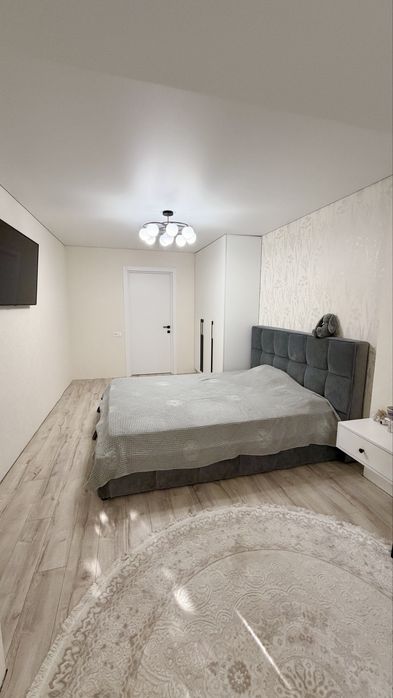 Продам 3-комнатную квартиру с дизайнерским ремонтом