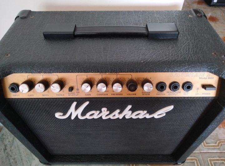 Amplificador Marshall Model 8020