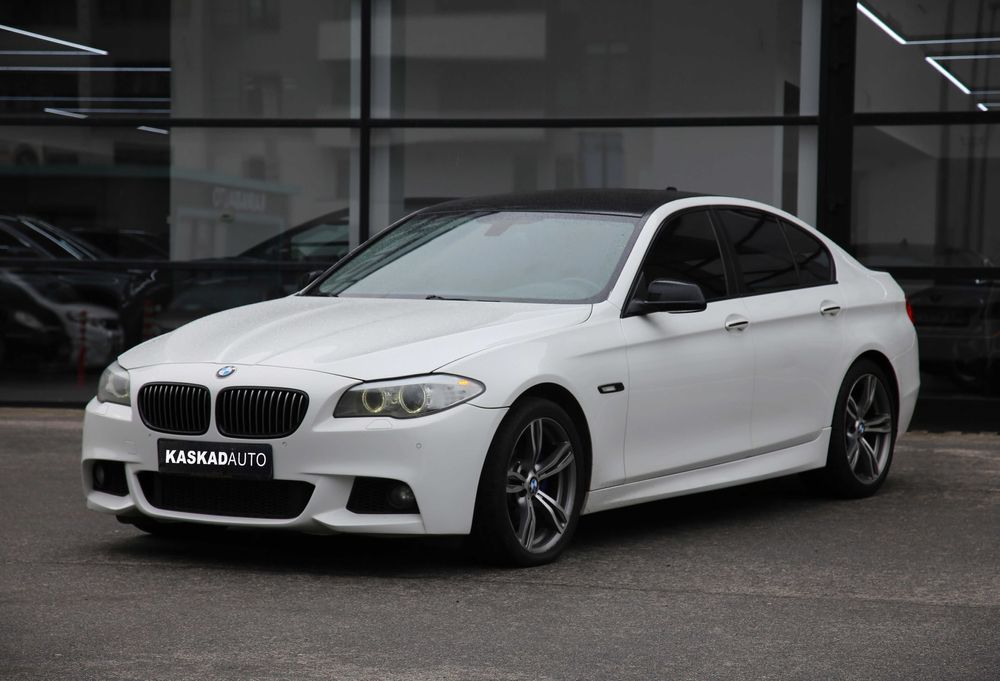 BMW 5 Series 520 Офіційна
