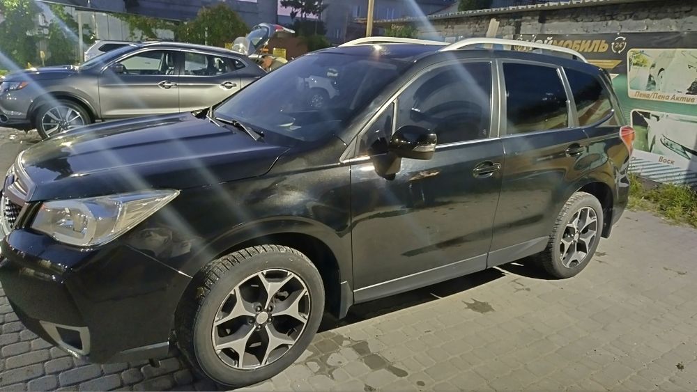 Субару форестер  2013 2,0 турбо офіційний