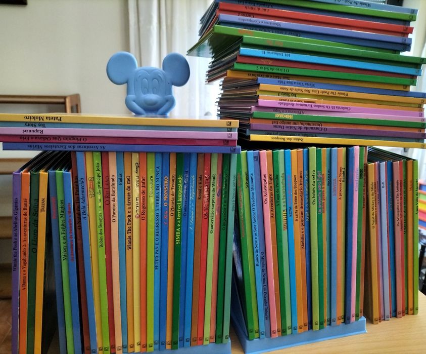 Coleção de livros Walt Disney (93 livros)