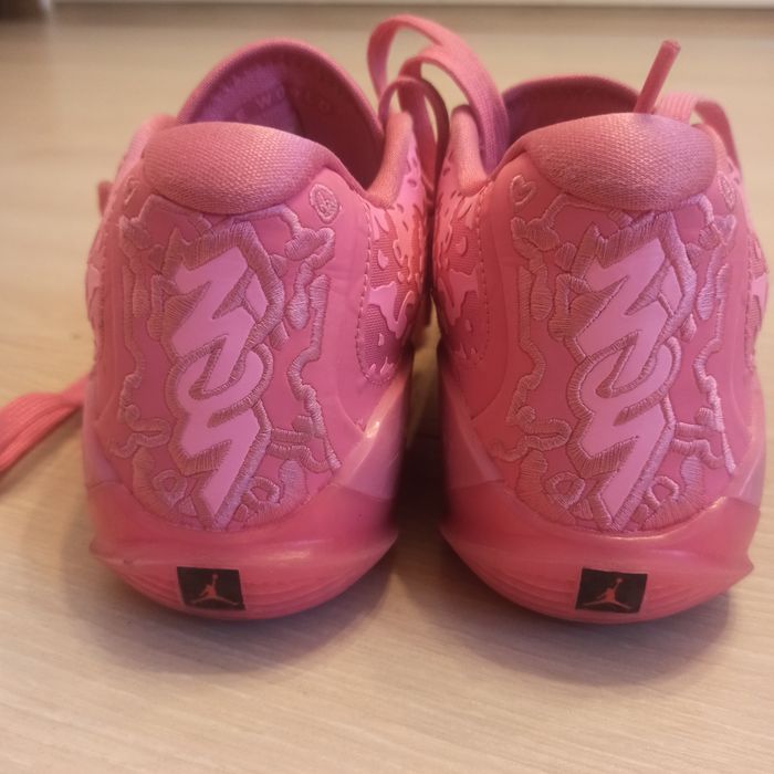 Jordan Zion 3 (rozm.36,5; dł.wkładki 23,5cm)