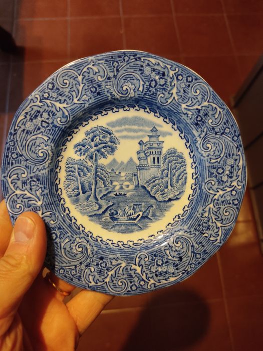 Conjunto de 82 peças de  Enoch Wedgwood Tunstall de 1965