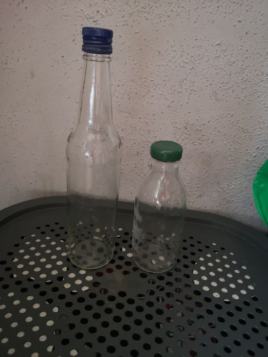 Butelki na soki różne pojemności 50 gr sztuka