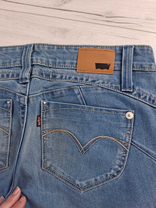 jeansy damskie levis rozm. 29/32 nowe