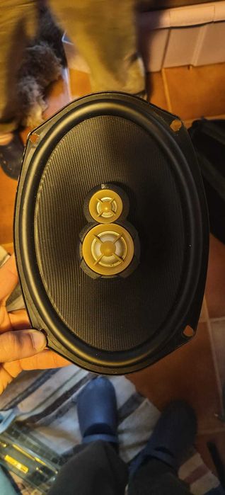 Colunas JBL GTO935E para carro