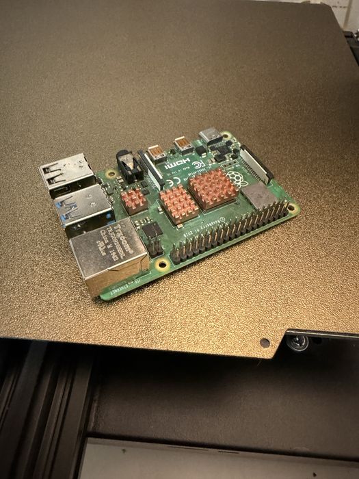 Raspberry Pi 4B 2gb ram