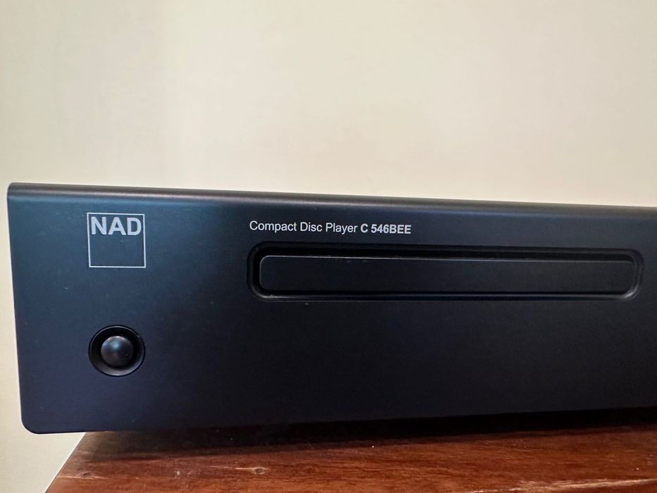 NAD amplituner oraz odtwarzacz CD