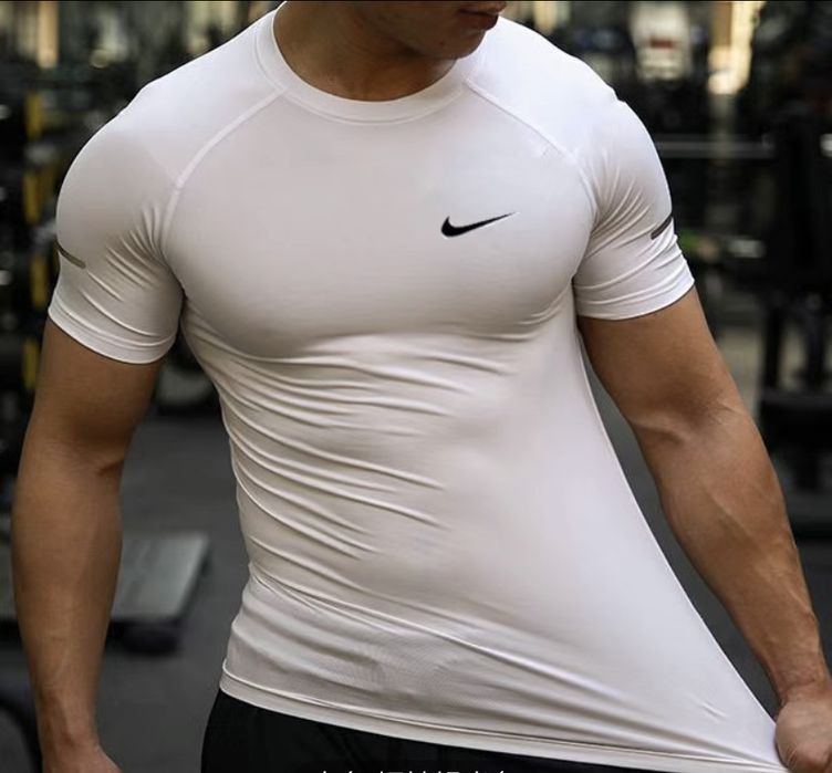 Рашгард компрессионна Футболка Nike обтягуюча для залу