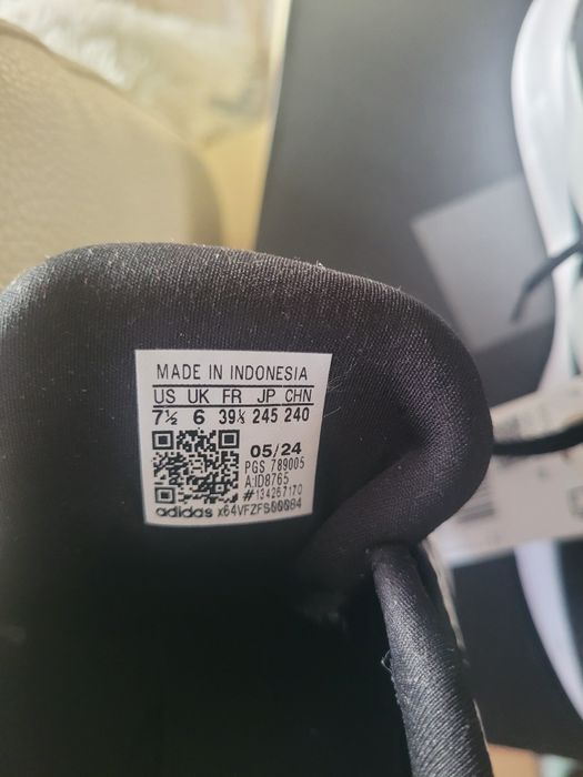 Piękne adidasy damskie