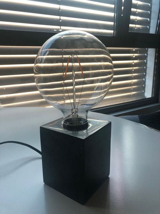 Candeeiro de mesa Zara Home