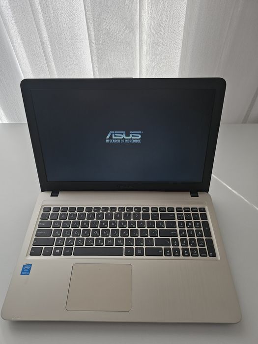 Ноутбук Asus R540L i3-4005U 8GB ОЗУ FullHD SSD 128Gb Нова клавіатура та батарея