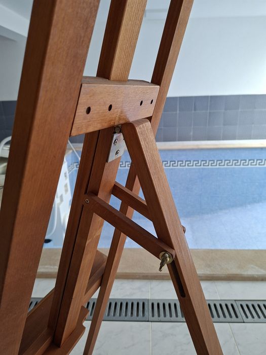 Cavalete Talens como Novo