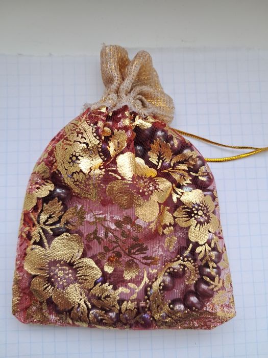 Бусы чёрный жемчуг.