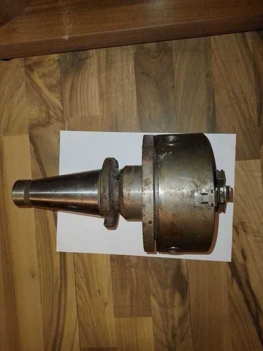 Цанговий патрон КМ 2 с набором цанг