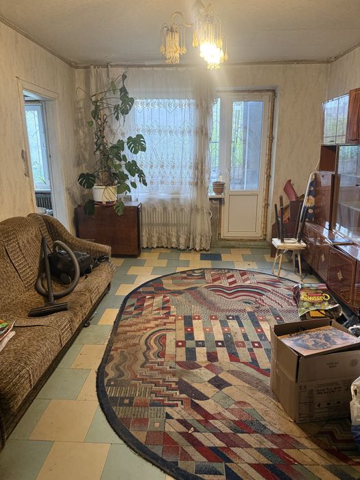Продам  5 кв  левый берег