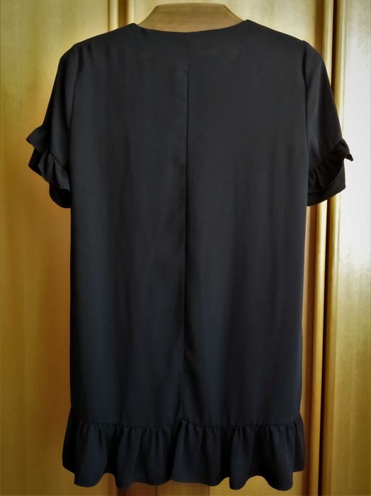 (NOVO, PORTES GRÁTIS) ZARA - Vestido Preto Decotado - Tam. L