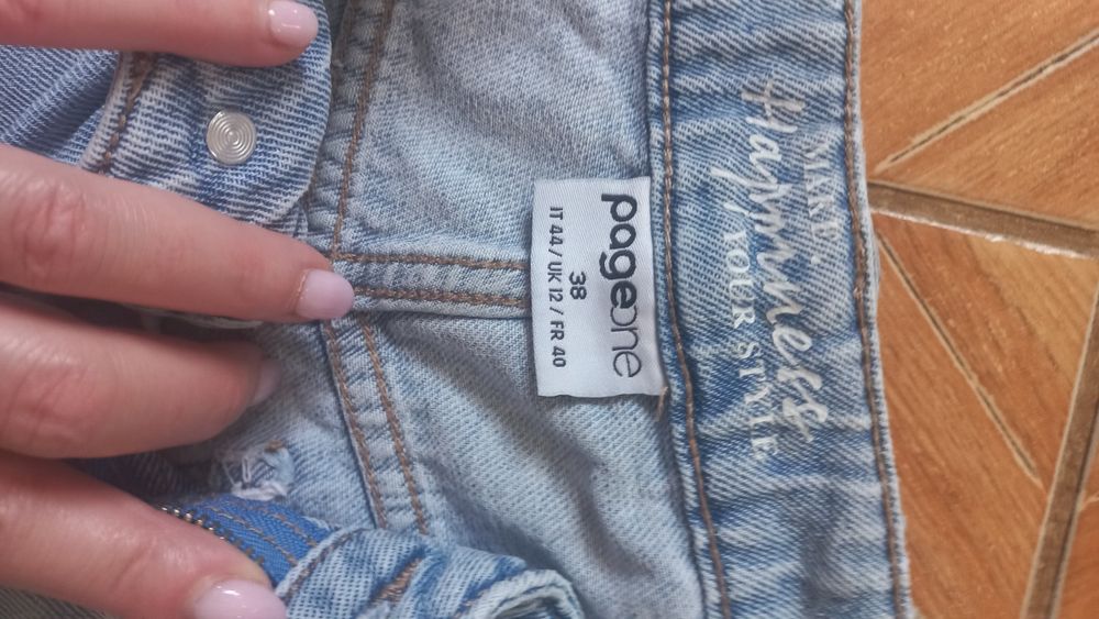Продам джинсові шорти!!!