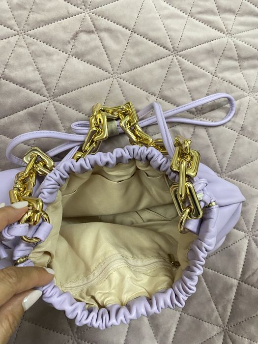 Mala Guess cor alfazema