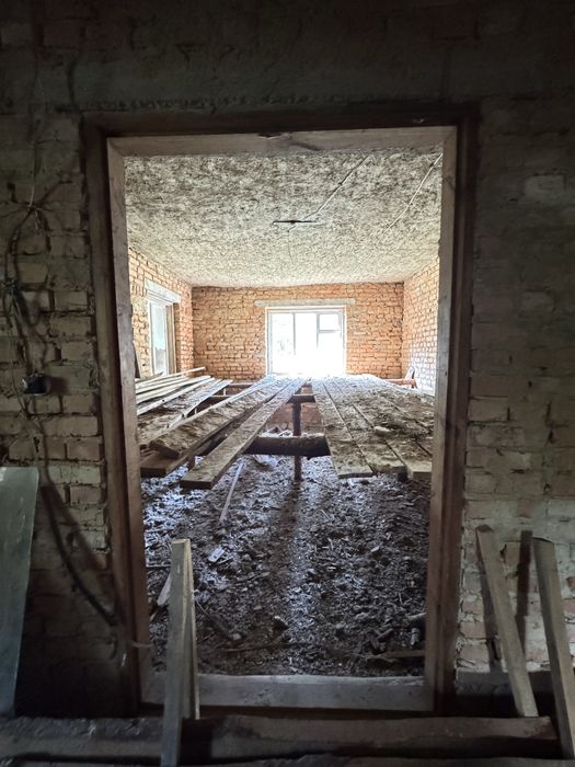 Будинок недорого!!! Незавершине будівництво