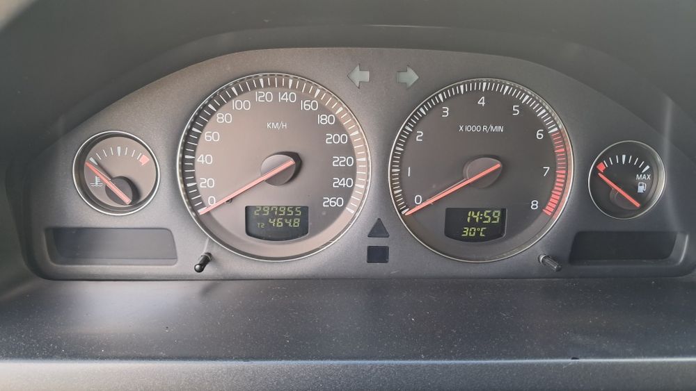 Продам Volvo XC 90 (2002 г)