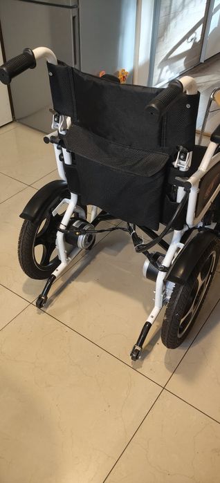 Sprzedam elektryczny wózek inwalidzki