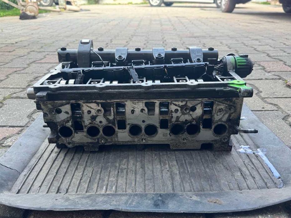 Гбц головка блока Volkswagen Caddy Touran Golf 5 Passat B6 Skoda Octavia A5 Audi 2.0 TDI 03G103373A