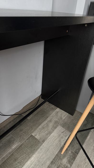 Барна стійка , стіл