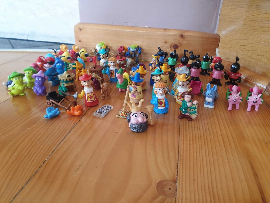 Zabawki Kinder Rycerze, Roboty
