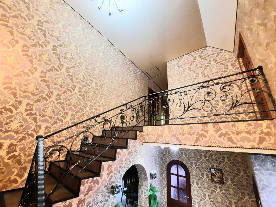 ПРОДАЖ двоповерхового будинку, вул. Волошкова, "єВідновлення"