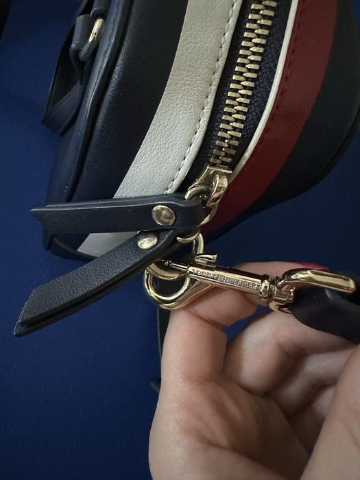 Сумка Tommy Hilfiger