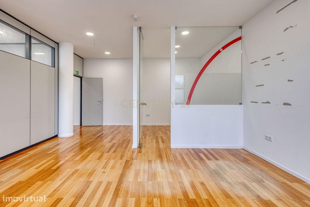 Escritório junto ao Metro do Aeroporto