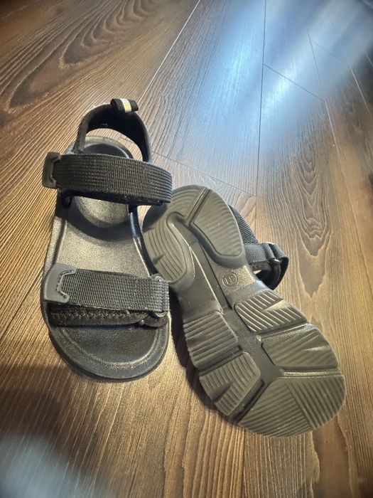 Літнє взуття 31 32 35 босоніжки, crocs , steve madden