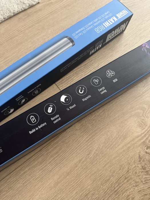 Miecze świetlne lampyy Newell RGB Kathi PRO