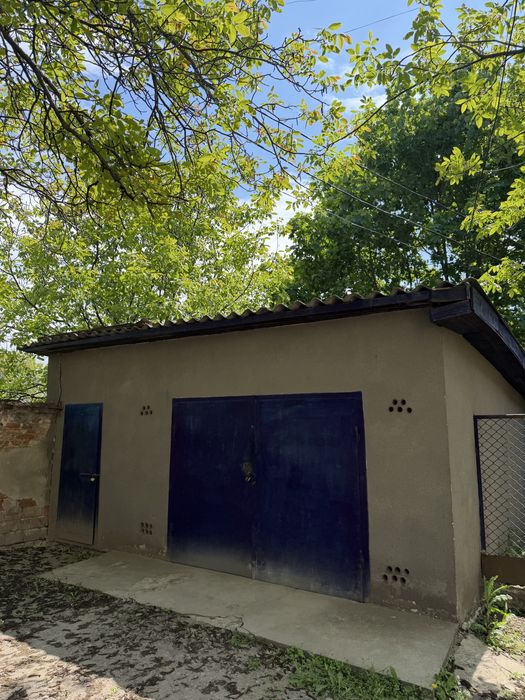 2-К КВАРТИРА З ГАРАЖЕМ