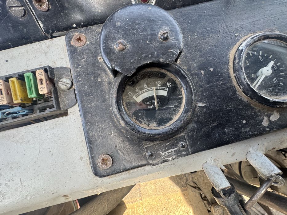 Продам т150к  з плугом плн5,35