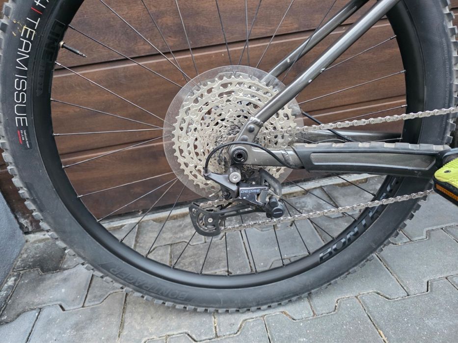 TREK Marlin 8+ – Bosch (silnik + bateria)
